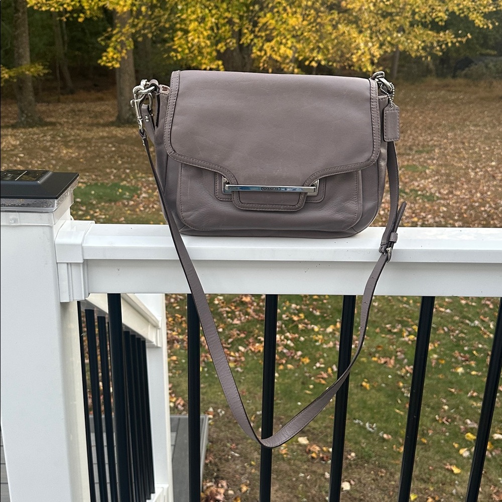 Coach Taylor Leather Flap Shoulder Bag F27481